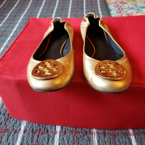 Shoes - Picture 2 of 4